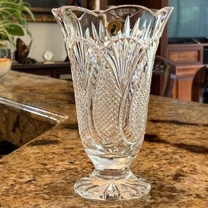 Vintage Waterford Crystal Seahorse Footed Vase 10” Scalloped Top Edge Ireland